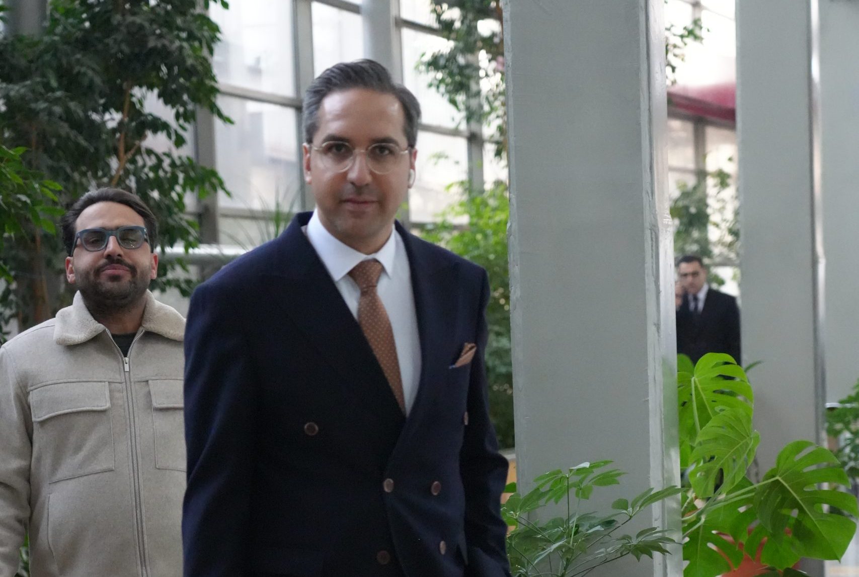 حسین مقدم سنگ بهار استون